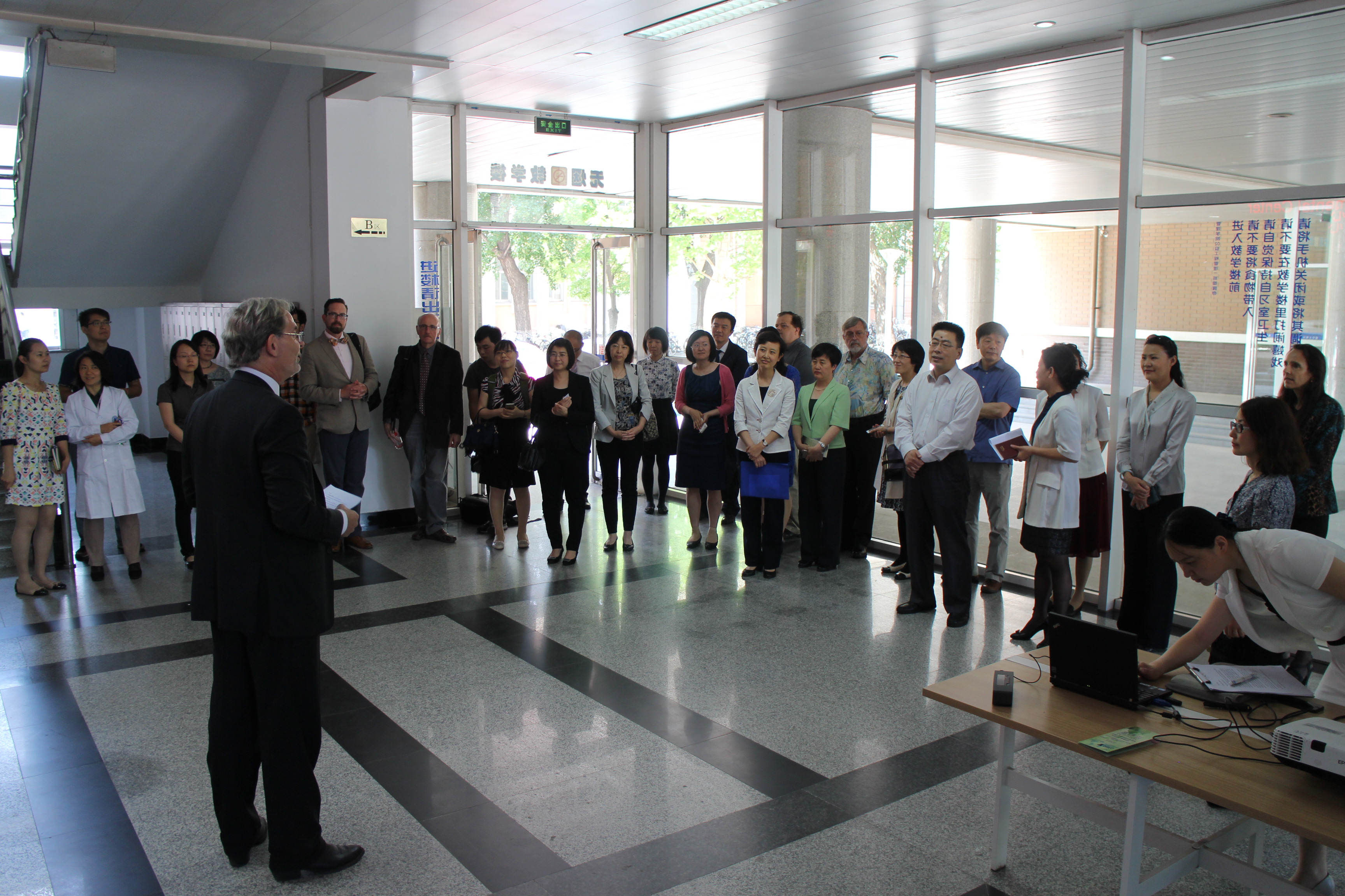 764217.jpg W020160530350479461732.jpg