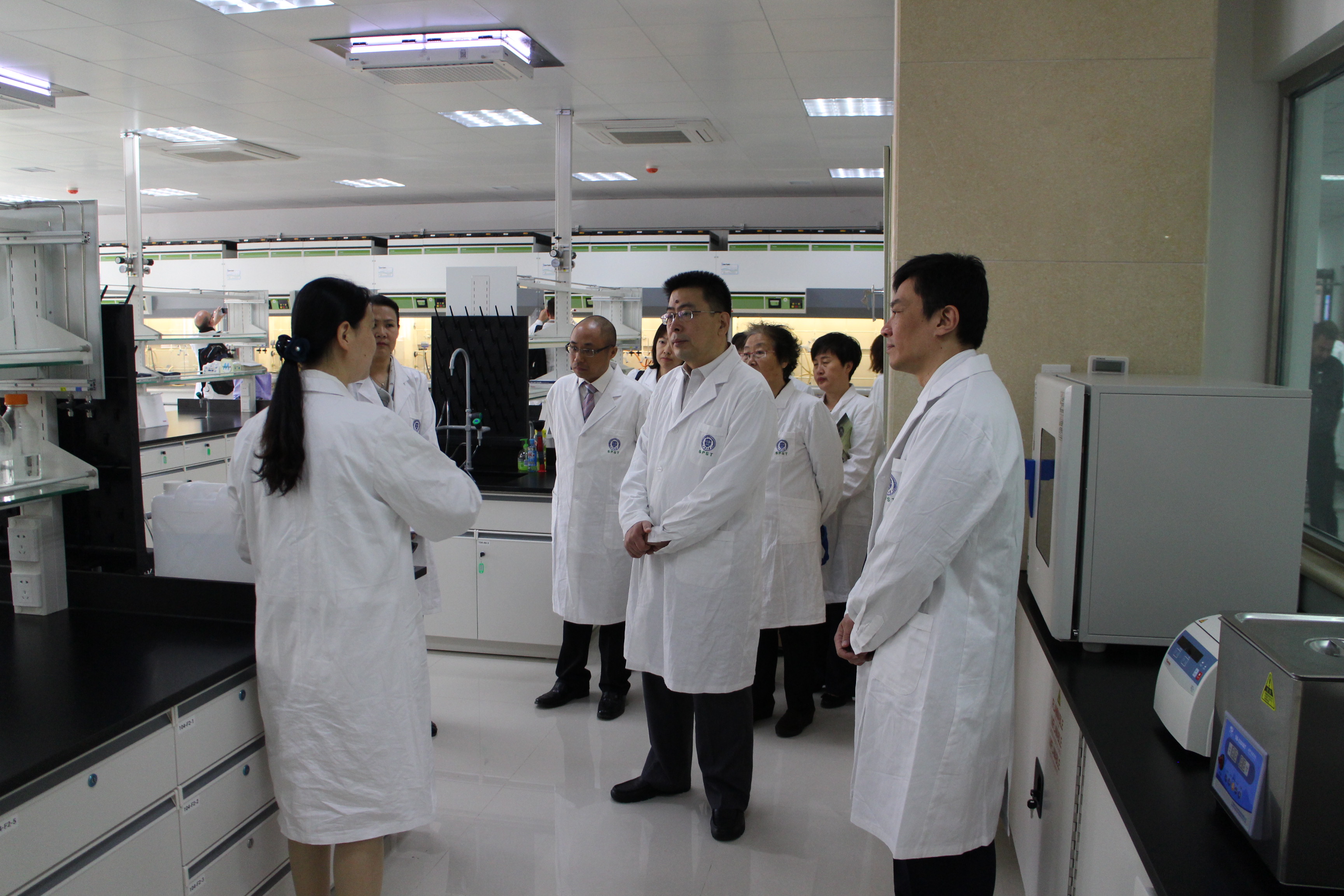 264818.jpg W020160530350480508411.jpg